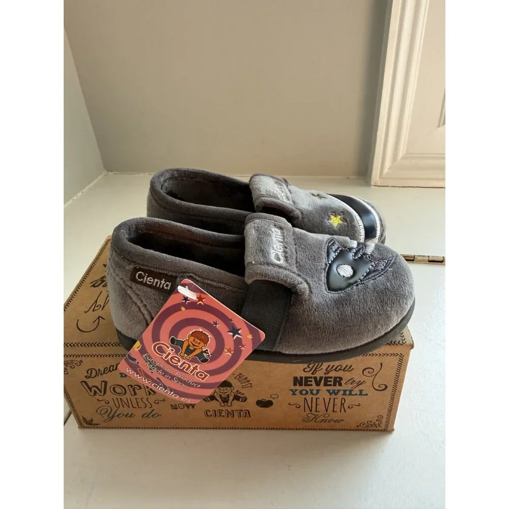 NWB Cienta Baby Shoes Slip On Grey Space Theme Size EU 24 US 7.5 [jb]